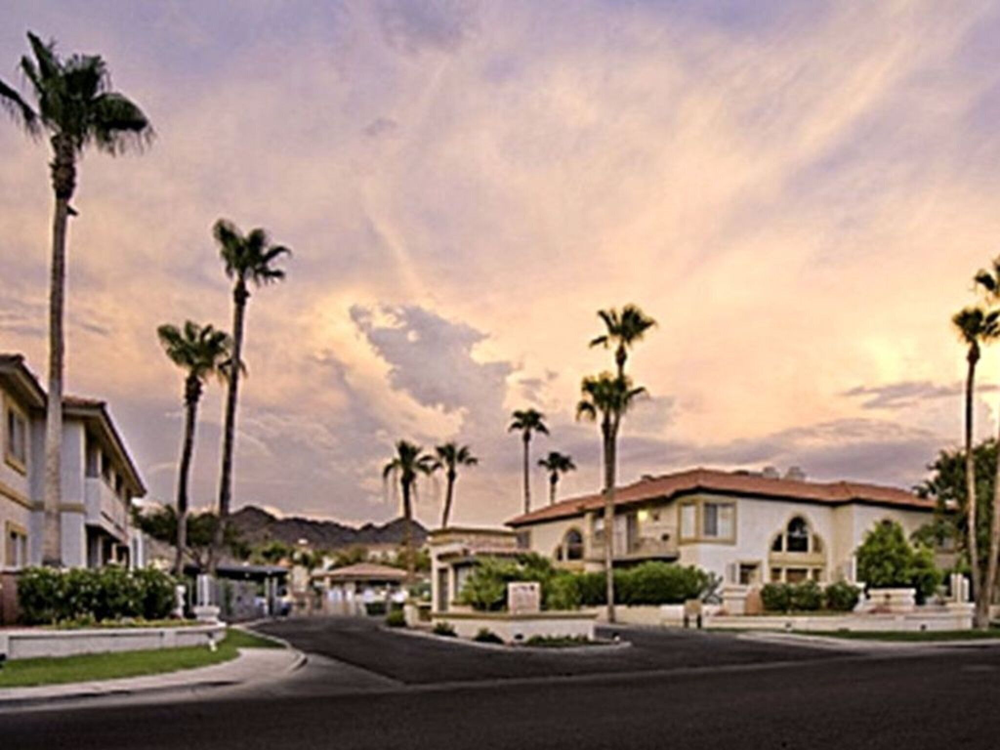 Private Resort Community Surrounded by Mtns. w/3 Heated Pools/Spas Complexes!