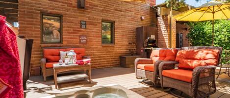 Tina de hidromasaje al aire libre