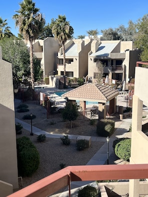 Property grounds - SCOTTSDALE AZ CONDO IN A GREAT LOCATION ON GOLF COURSE & POOL VIEW (Scottsdale)
