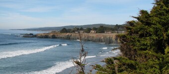 Dog-Friendly, Secluded Redwoods Getaway With Private Hot Tub