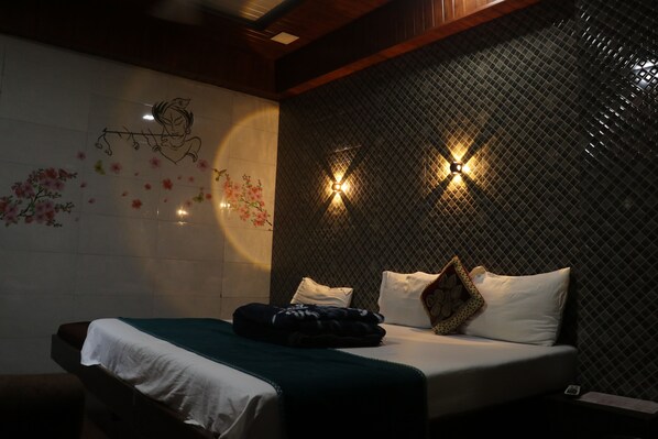 AC Deluxe Room | 1 bedroom, premium bedding, in-room safe, free WiFi