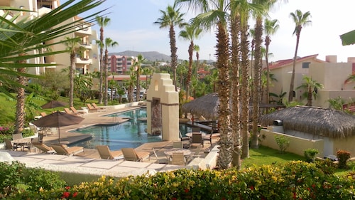 New Owner Special! - 2br/2ba - Oceanview/private Beach