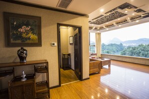 Suite Confort | Coin séjour