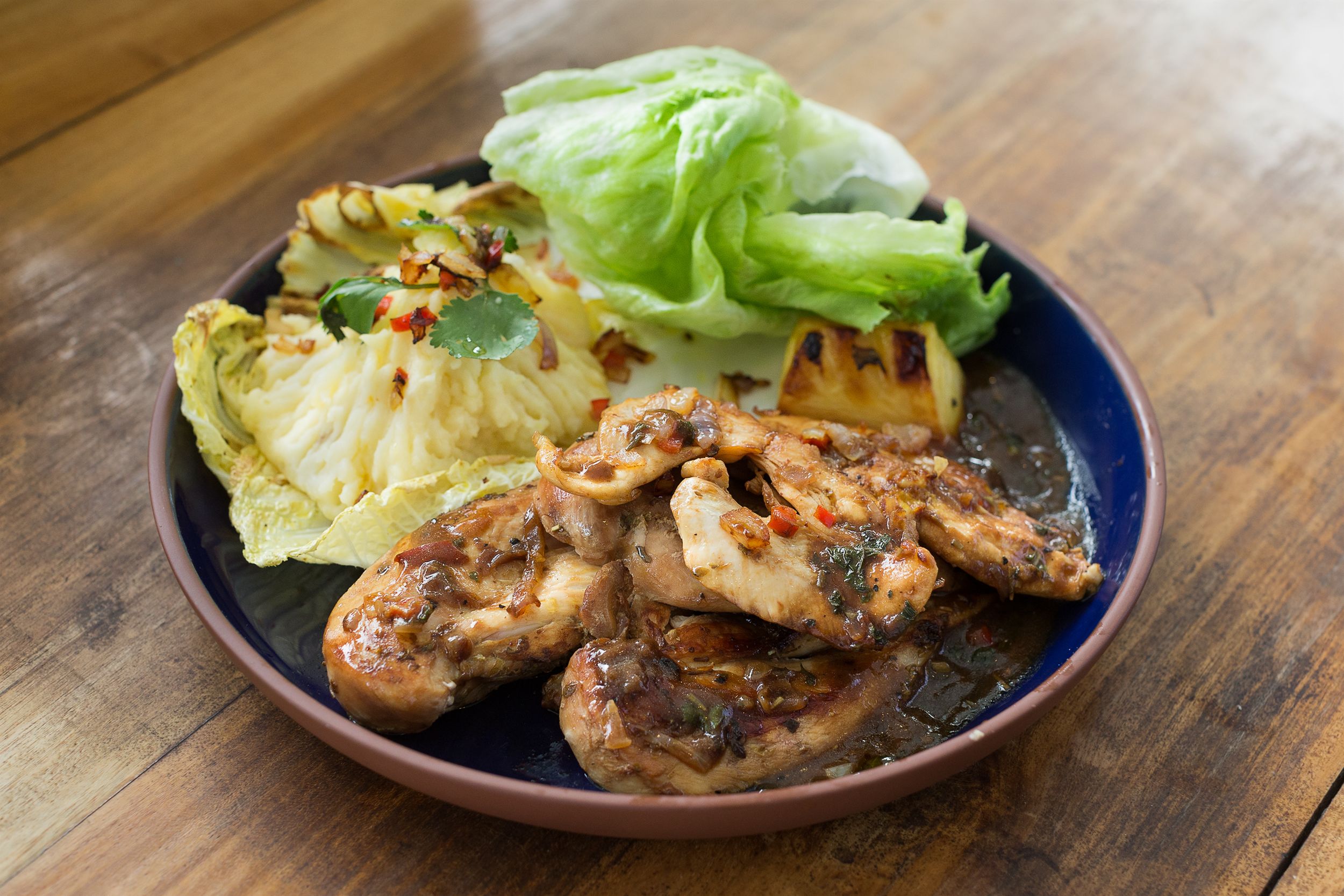 breakfast, lunch, dinner served; international cuisine