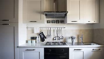 Refrigerador, microondas, parrilla de estufa y lavavajillas
