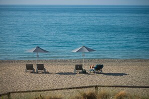 Una playa cerca