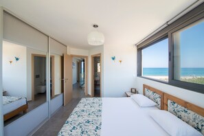 4 bedrooms, in-room safe, iron/ironing board, travel crib