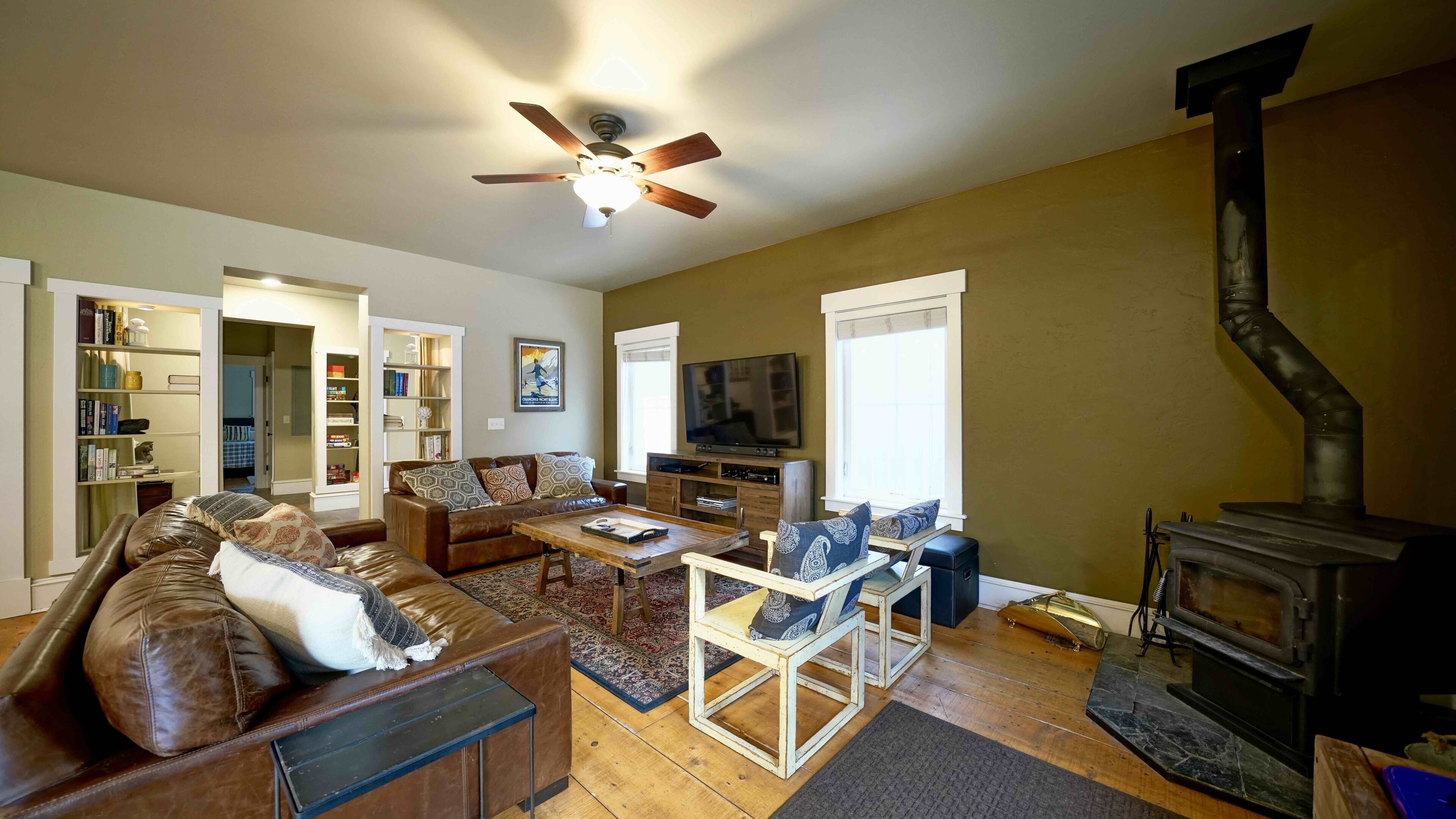Cozy chats or movies over hot chocolate make this a perfect room for relaxation