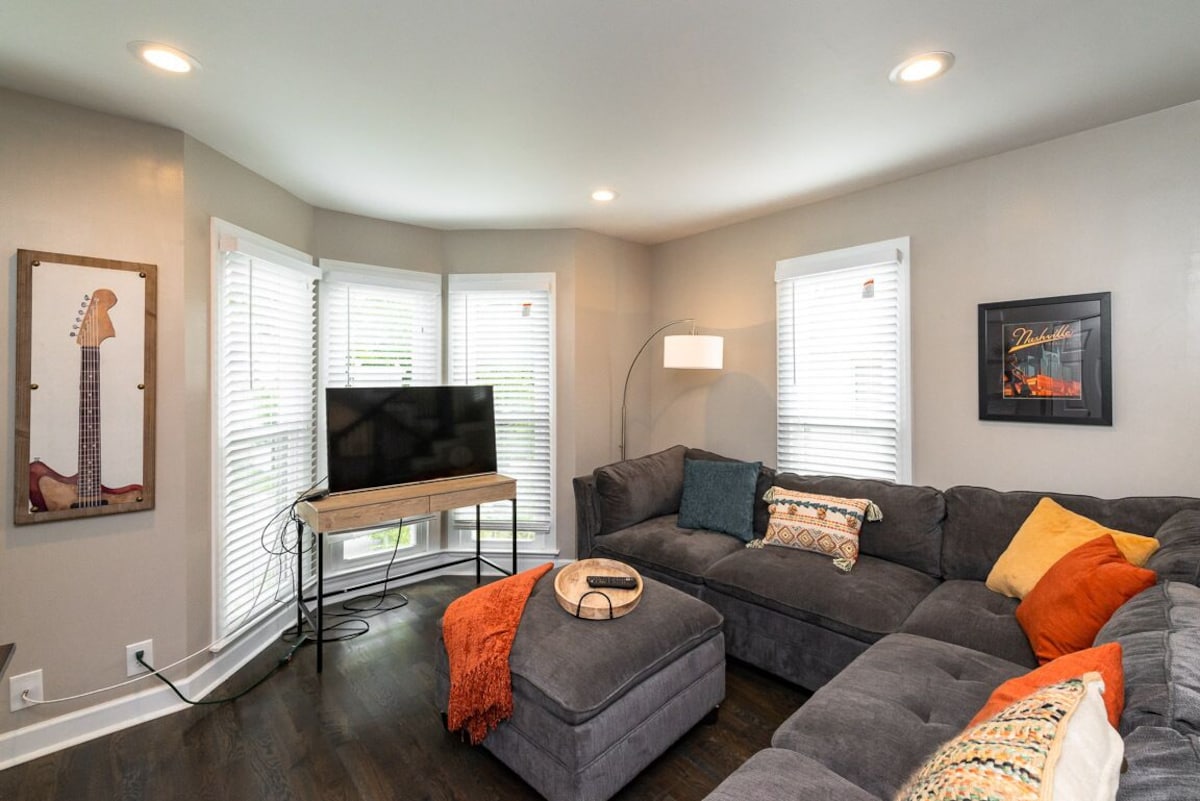 The Jackson★Walk around Hillsboro Village★Free Parking, 9 mins to downtown!