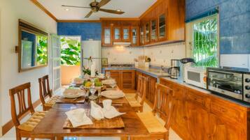 Two Bedroom House | Microwave