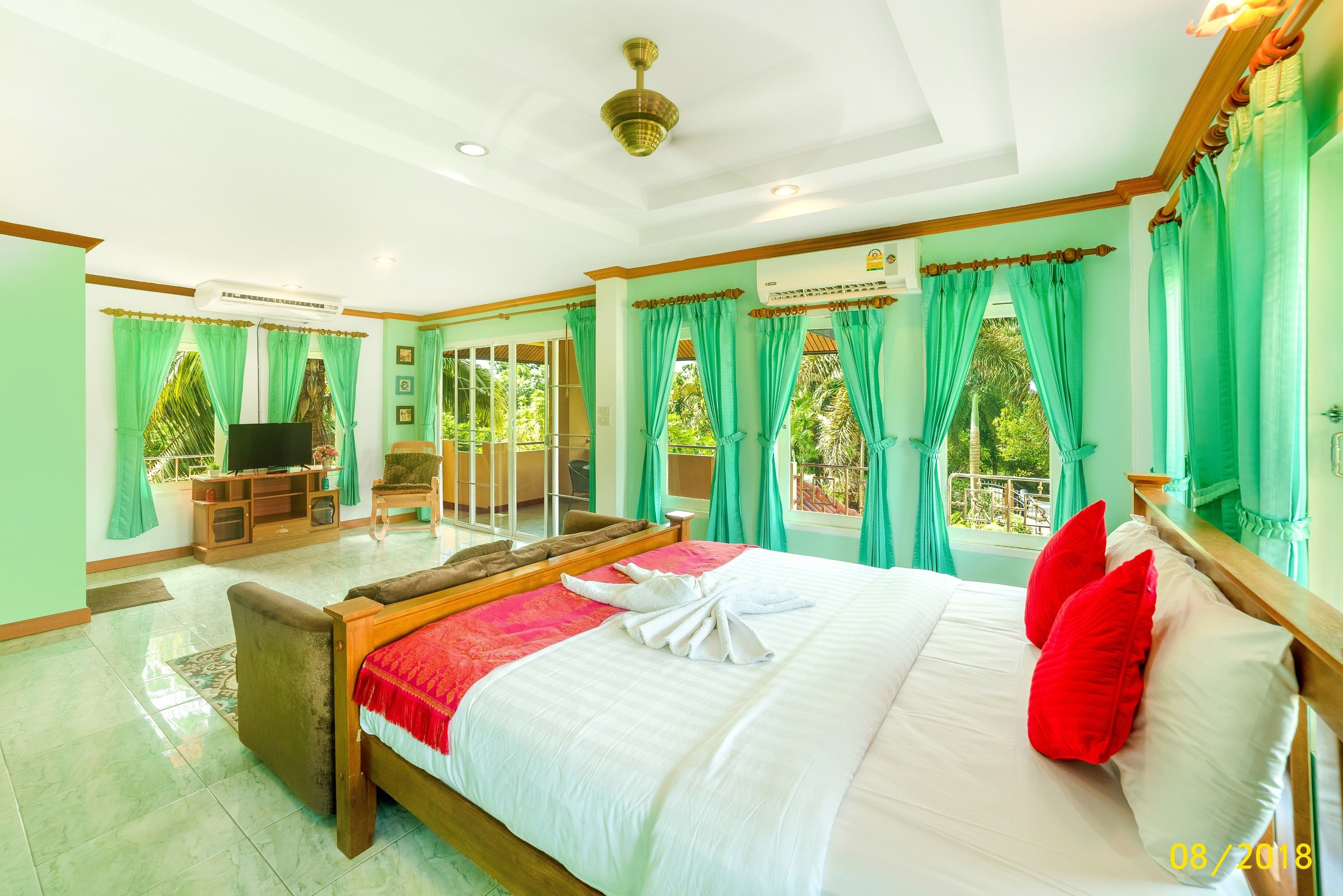 Two Bedroom House   | 2 bedrooms, premium bedding, in-room safe, desk