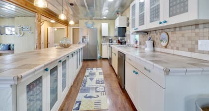 GemĂŒtliches Haus am Wasser! 2BR / 2BA GroĂes ĂŒberdachtes Deck * Angelsteg * Schwimmsteg