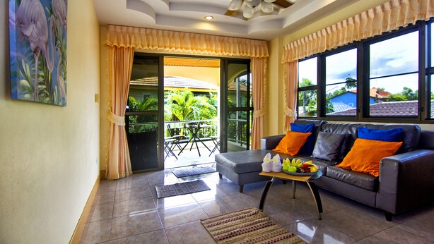 Casa (Holiday) | Sala de estar | Televisión LED