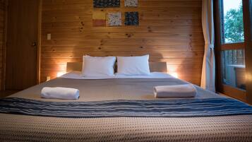 Two-Bedroom Villa | Free cribs/infant beds, free WiFi, bed sheets