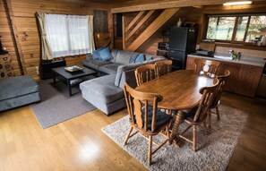 Free cots/infant beds, free WiFi, bed sheets