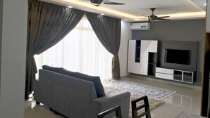 Family Apartment, 3 Bedrooms, Pool View | Living room - Glamora Putrajaya Homestay (Putrajaya)