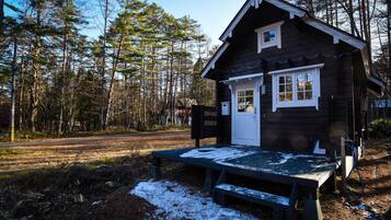 Basic Cabin | 2 bedrooms, free WiFi, bed sheets