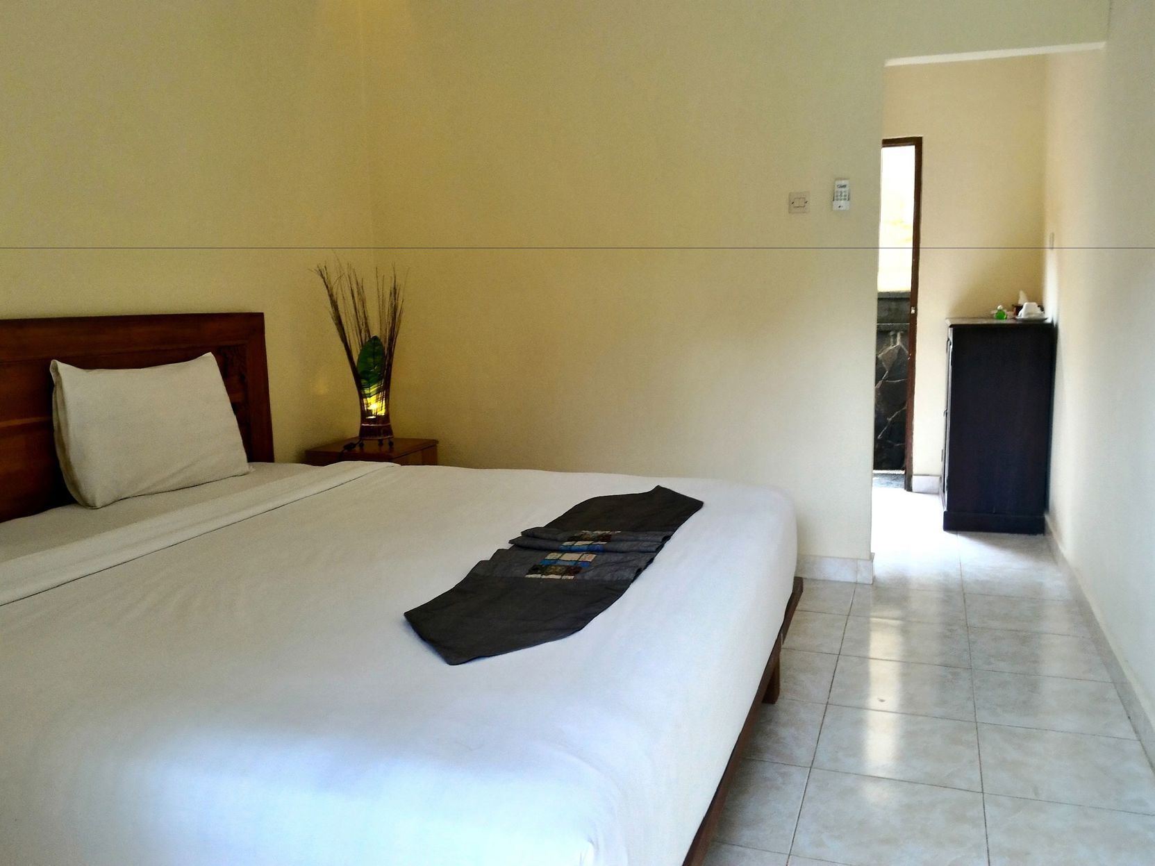 Wi-Fi de cortesia, roupa de cama