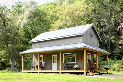 Arcadian Cabin at Bishop Branch, creek-front, public land access, great location