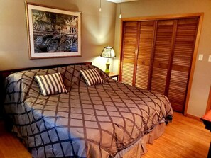 4 Schlafzimmer, Bügeleisen/Bügelbrett, kostenloses WLAN, Bettwäsche