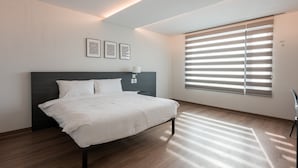 Standard Double Room, Ocean View | Premium bedding, WiFi (free) - Hostel Hyggelig (Busan)