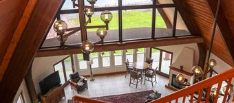 Huge Lakefront A-frame on Owasco, 4 king bedrooms, 5 bathrooms, Sleeps 10-12