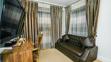 Sábanas de algodón egipcio, ropa de cama de alta calidad y minibar