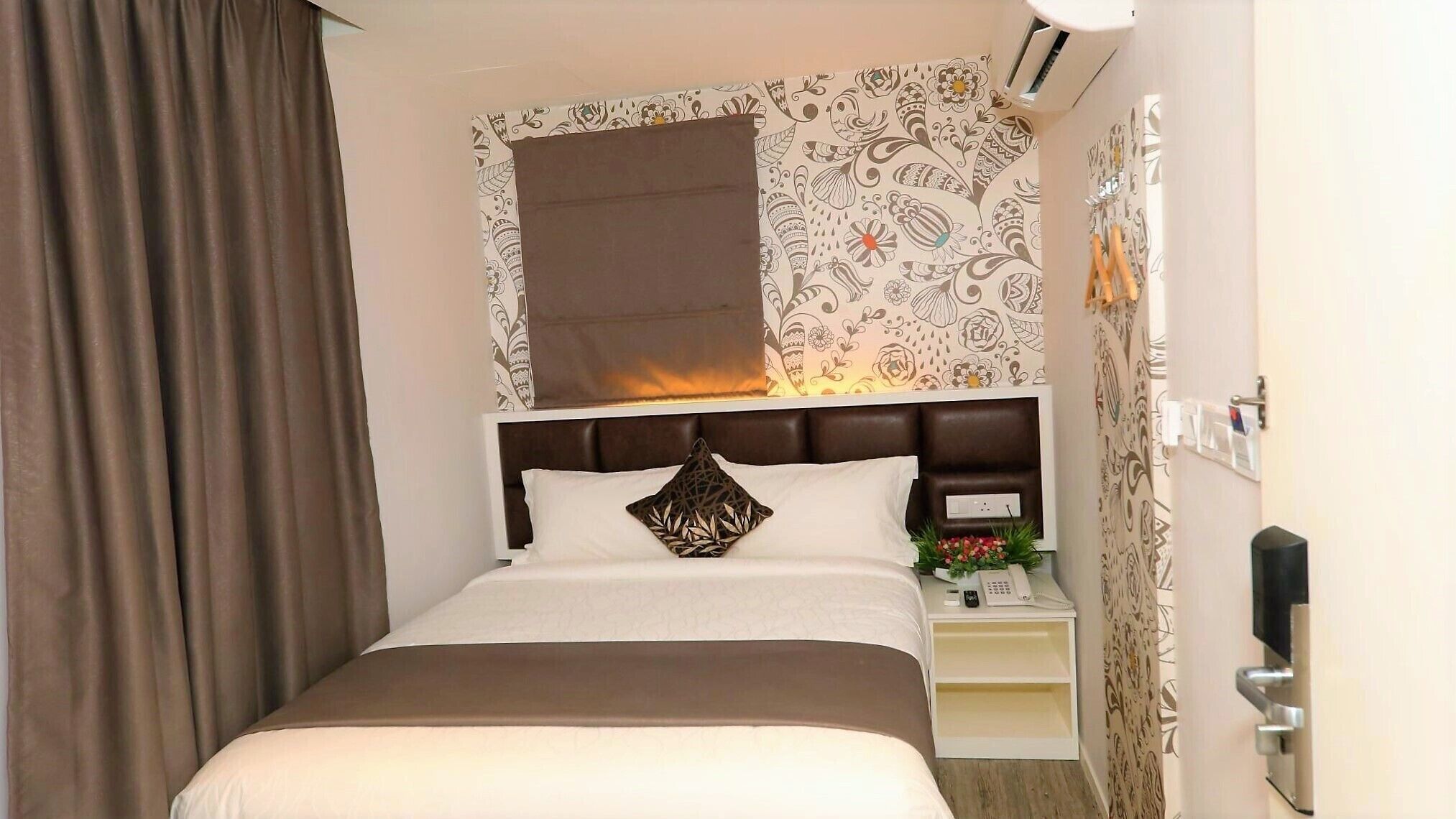 superior room, city view | city view