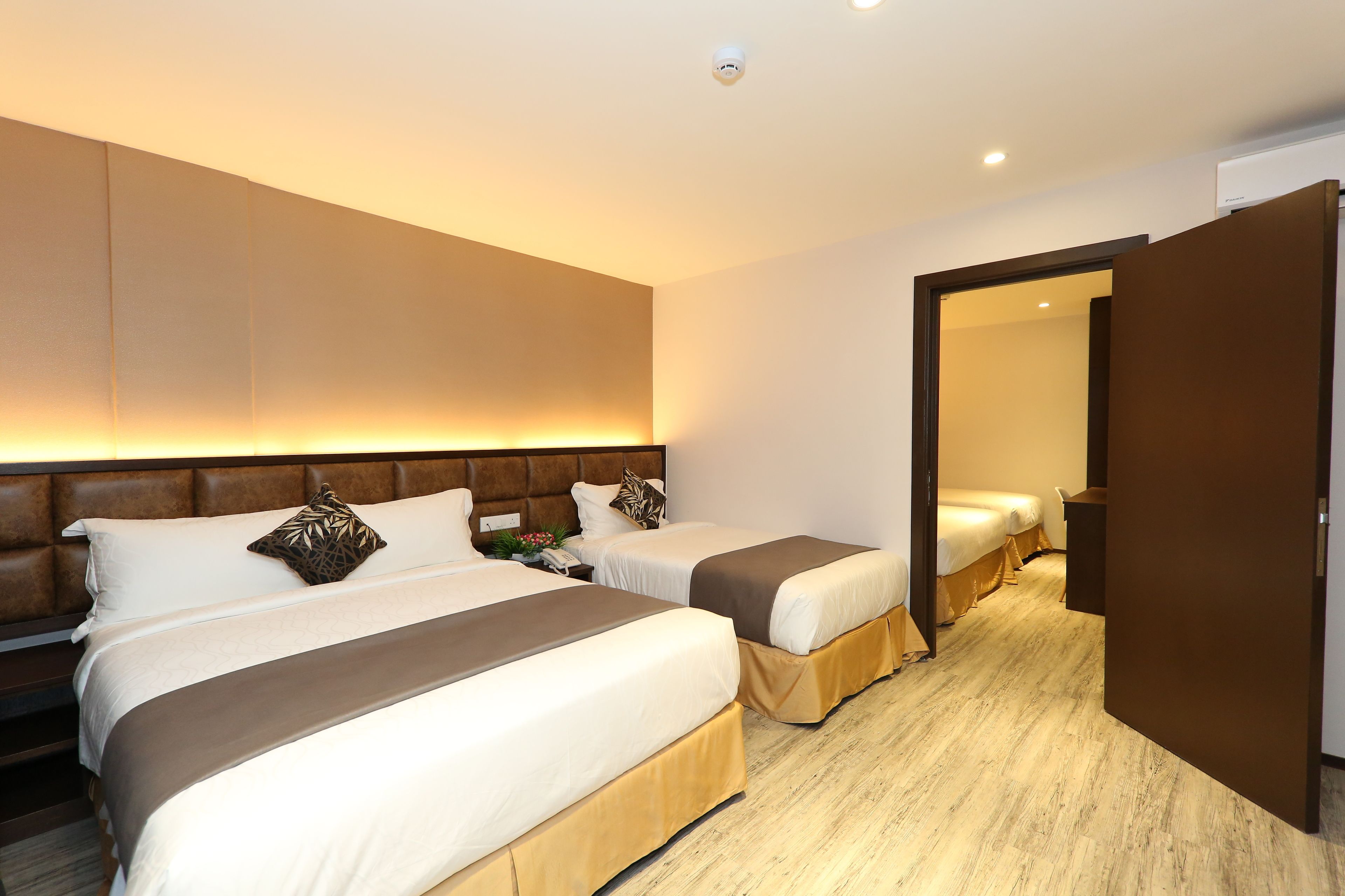 family triple room | in-room safe, desk, iron/ironing board, free wifi