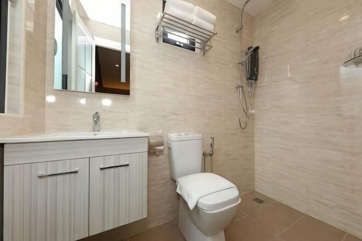 Bathroom | Shower, free toiletries, hair dryer, bathrobes