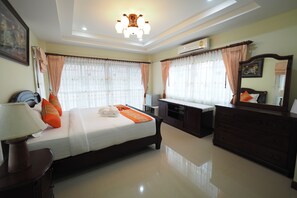 3-Bedrooms Private Pool Villa | 3 soverom, ekstrasenger (mot et tillegg) og wi-fi (inkludert)