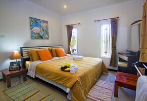 Whole House with 2 Bedrooms | 2 bedrooms, in-room safe, desk, iron/ironing board - Volta 2 (Choeng Thale)