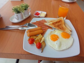 Breakfast area