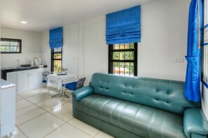 Living room - Aquatoria BangTao Villa (Choeng Thale)
