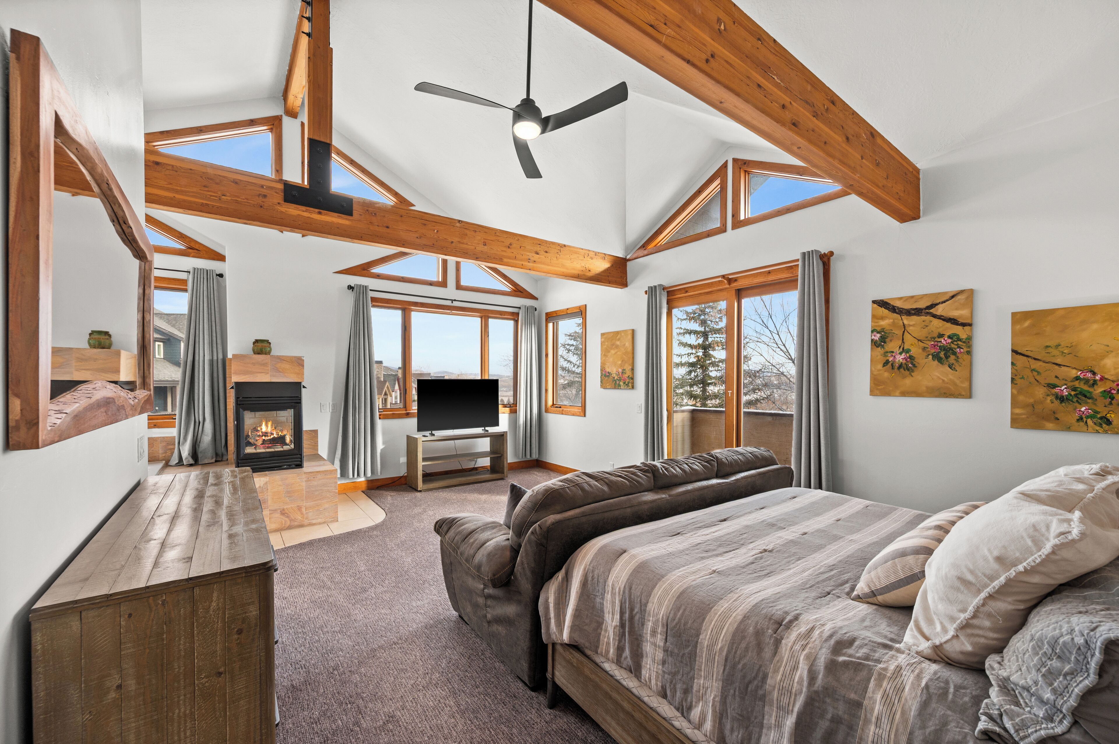 7 chambres, fer et planche à repasser, lit parapluie, Wi-Fi gratuit