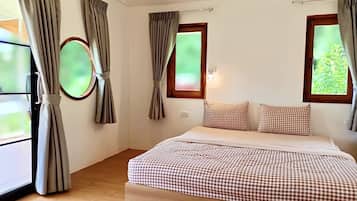 Standard-dobbeltværelse | Mørklægningsgardiner, lydisolering, gratis Wi-Fi