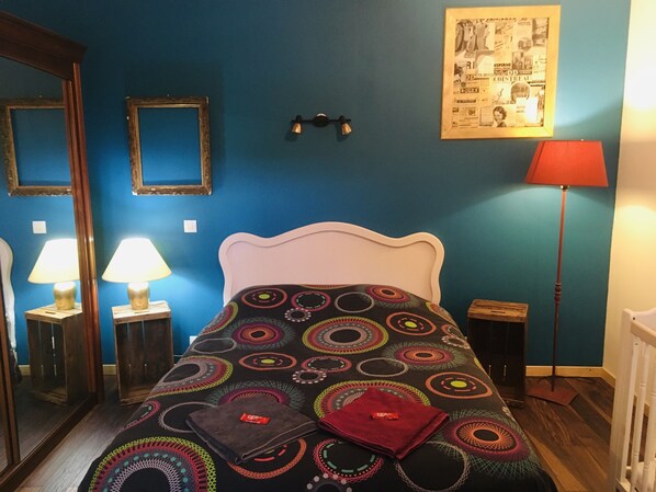 1 Schlafzimmer, Bügeleisen/Bügelbrett, Bettwäsche