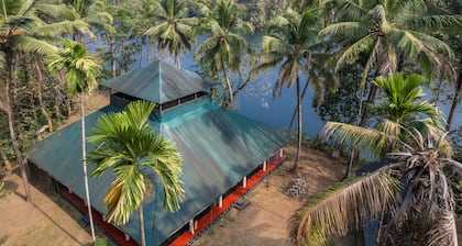 Amritara Riverside Luxury Tents