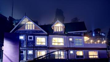 Fachada de la propiedad