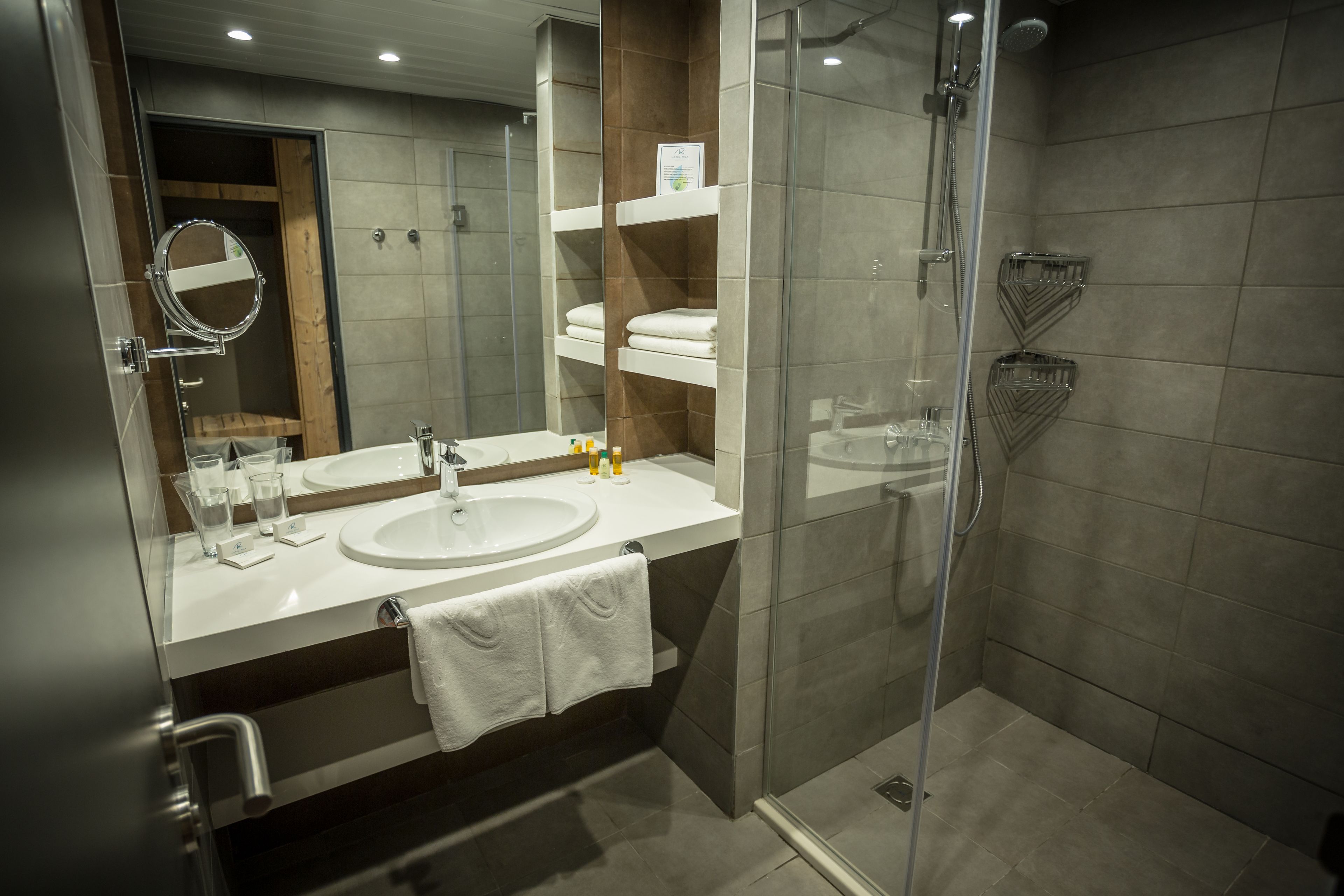 shower, free toiletries, hair dryer, bathrobes