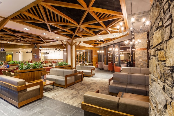 Lobby-Lounge