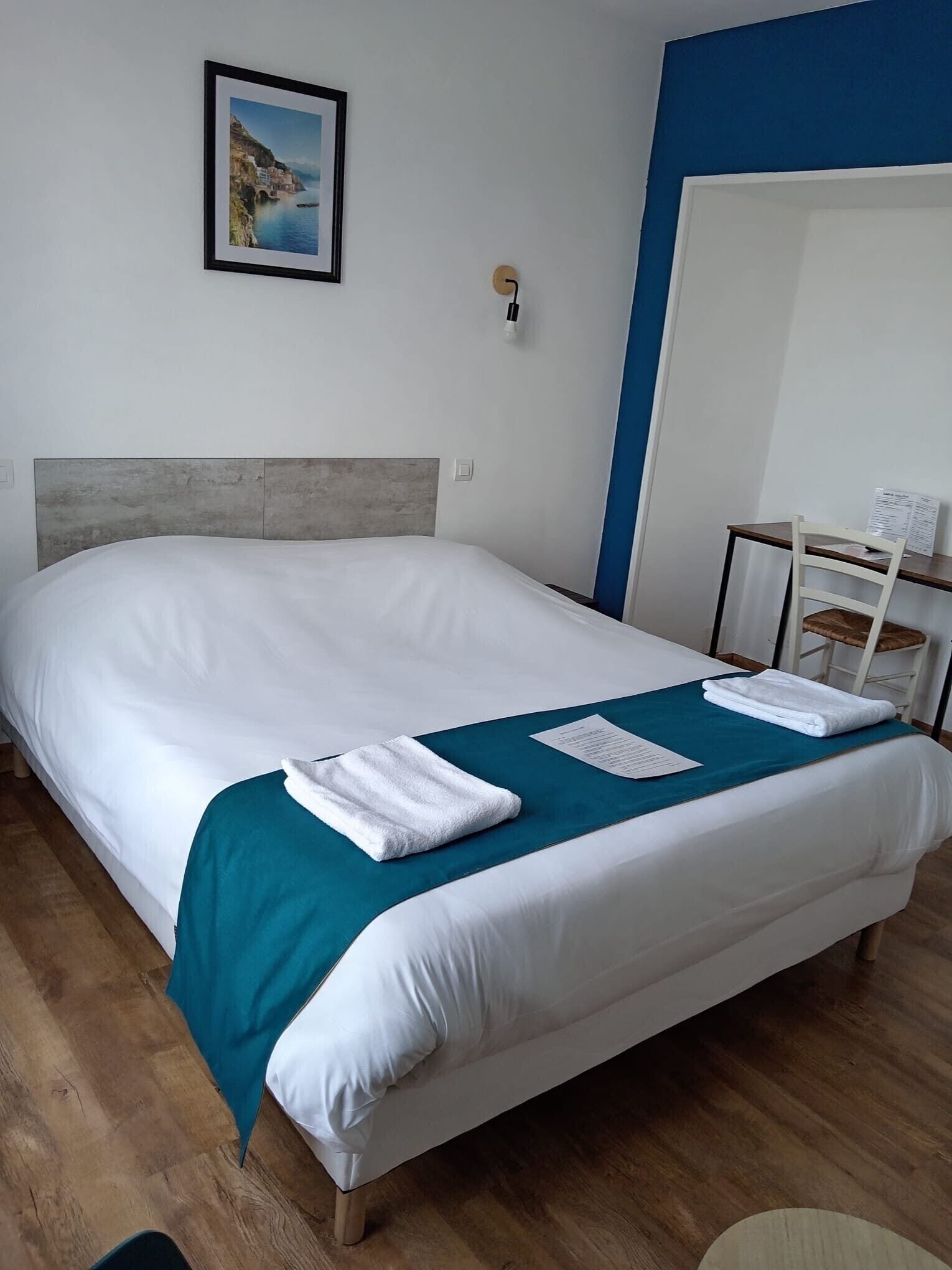 Family Room, 2 Bedrooms | Desk, laptop workspace, iron/ironing board, free cribs/infant beds