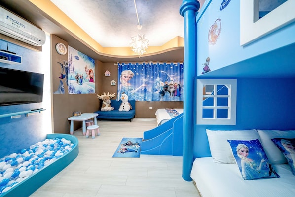 Family Quadruple Room, 1 Bedroom | Premium bedding, down comforters, individually decorated