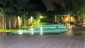 Piscine extérieure