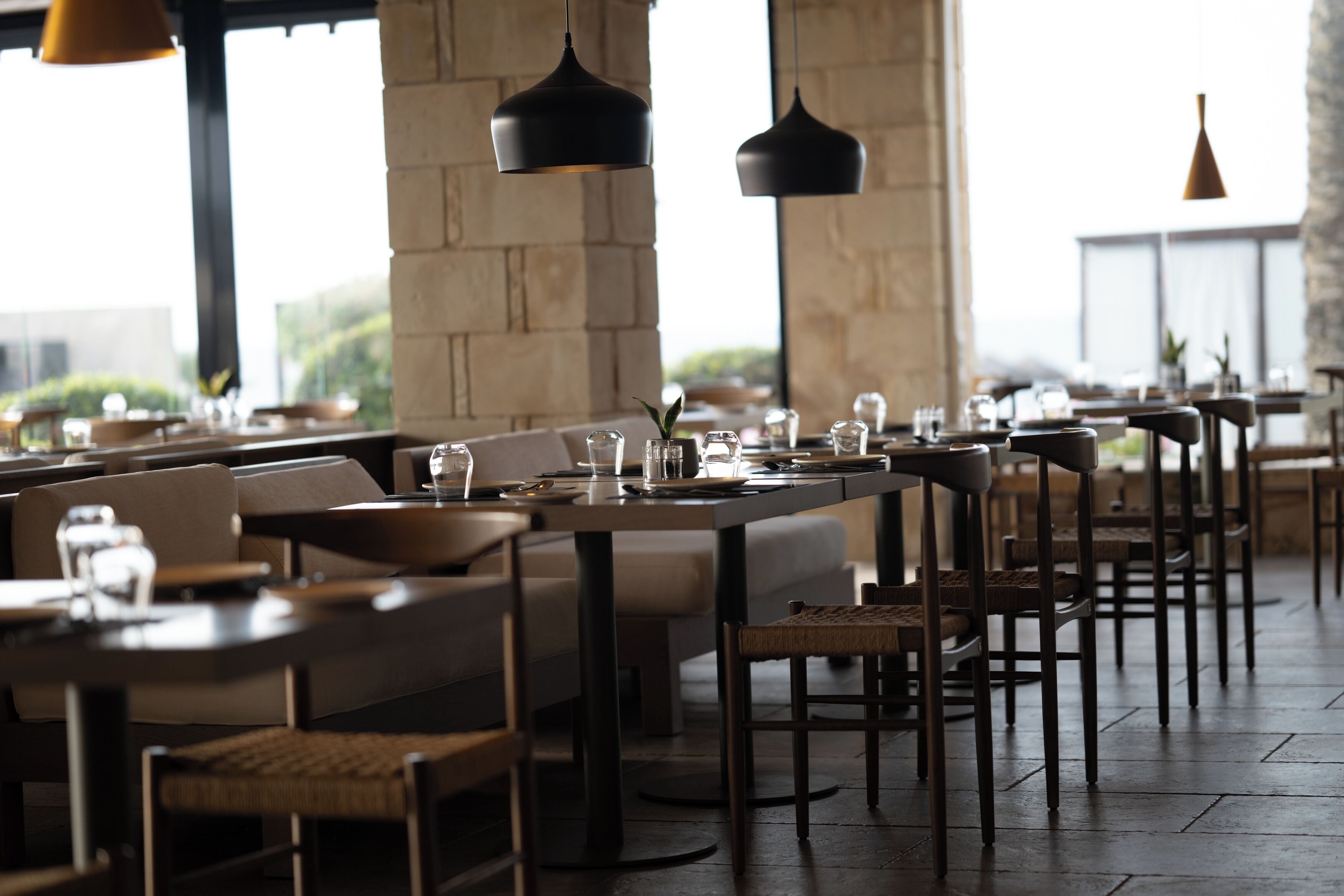 2 restaurantes; se sirve desayuno, almuerzo y cena