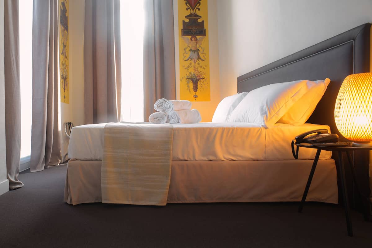 superior double room | 1 bedroom, minibar, in-room safe, desk