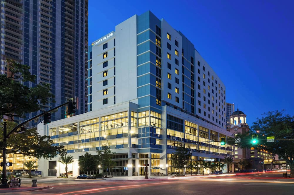 Hyatt Place St. Petersburg / Downtown