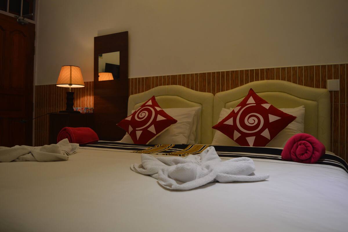 Deluxe Double Room | Minibar, in-room safe, desk, rollaway beds (surcharge)