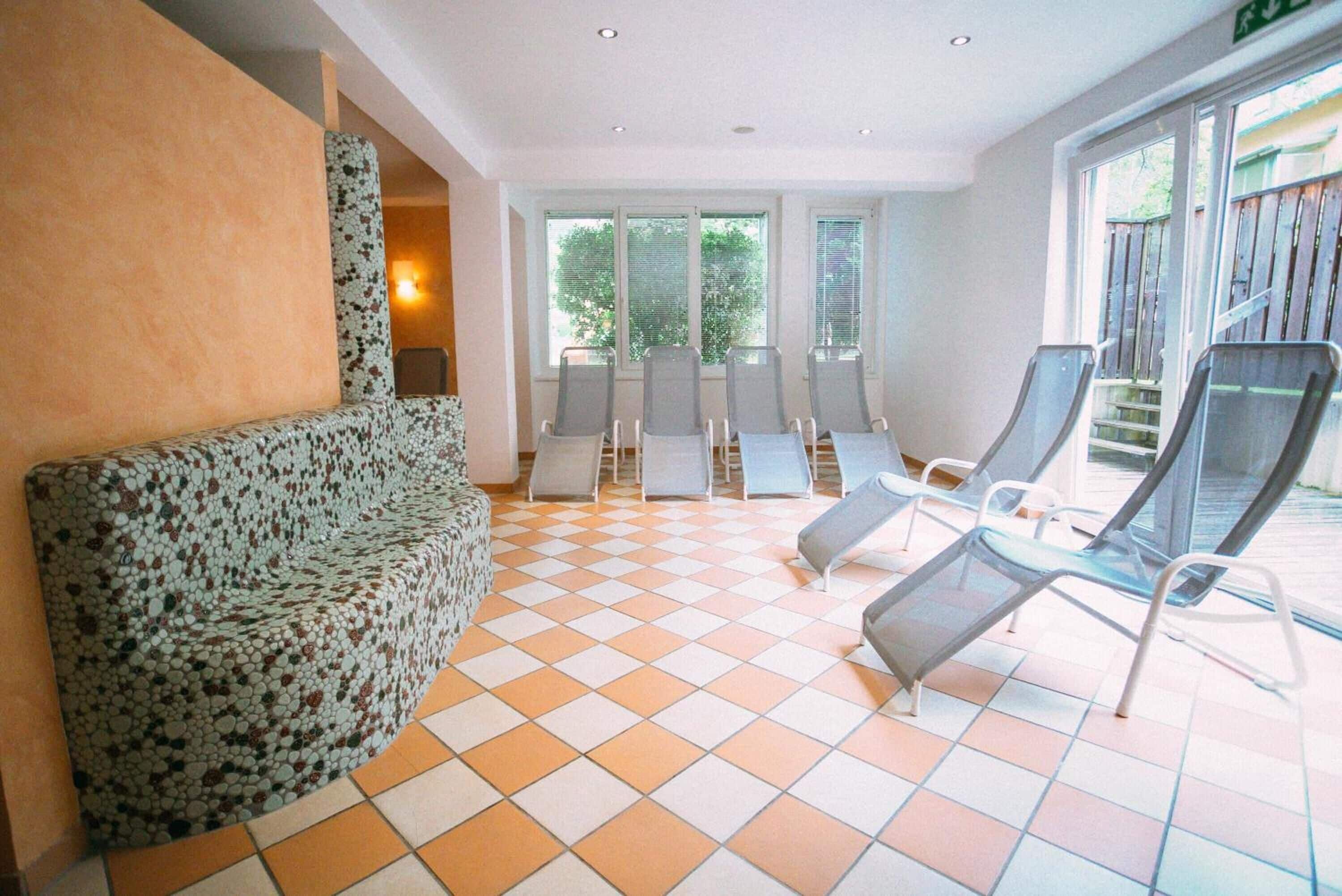 Sauna, steam room, massages