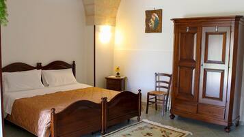Chambre Triple | Bureau, Wi-Fi gratuit, draps fournis